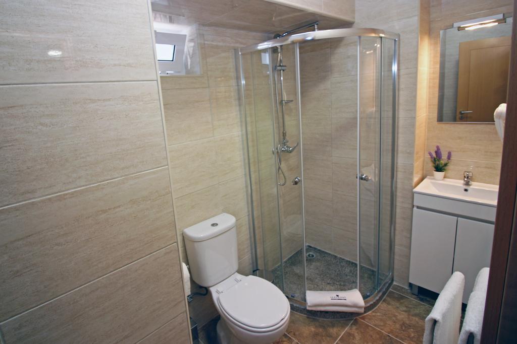 Geresiana Apartamentos Εξωτερικό φωτογραφία