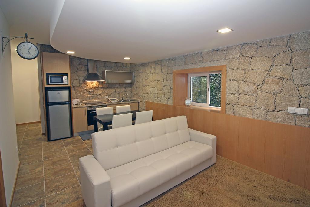 Geresiana Apartamentos Εξωτερικό φωτογραφία